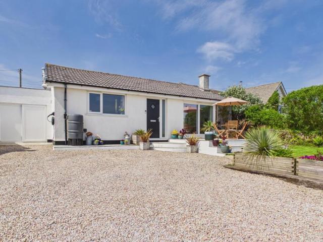 Bungalow for sale in Cornwall