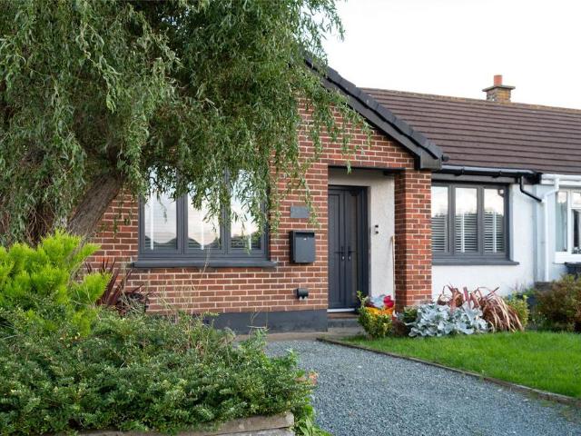Bungalow for sale in Aberporth