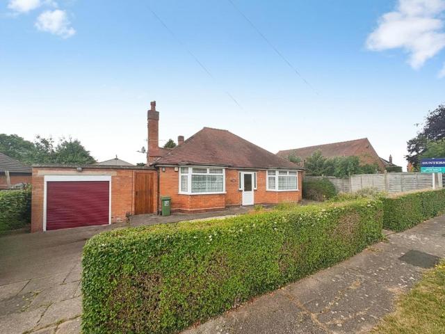 Bungalow for sale in Hunt End, Redditch
