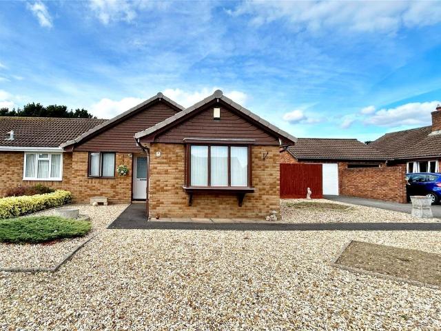 Bungalow for sale in Highcliffe