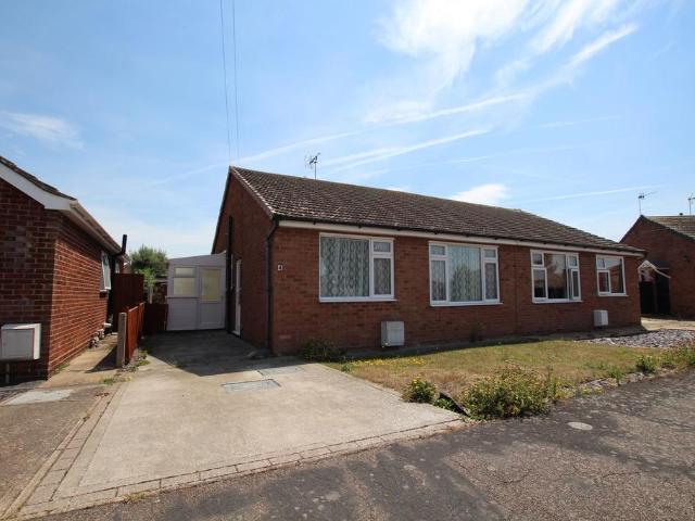 Bungalow for sale in Holland-on-Sea, Dale Hill