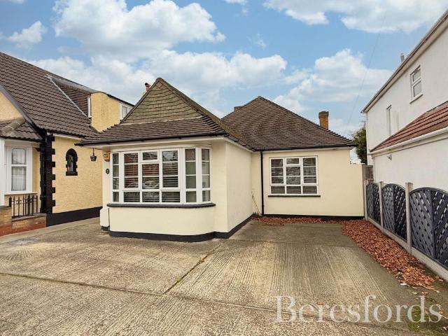 Bungalow for sale in Greater London
