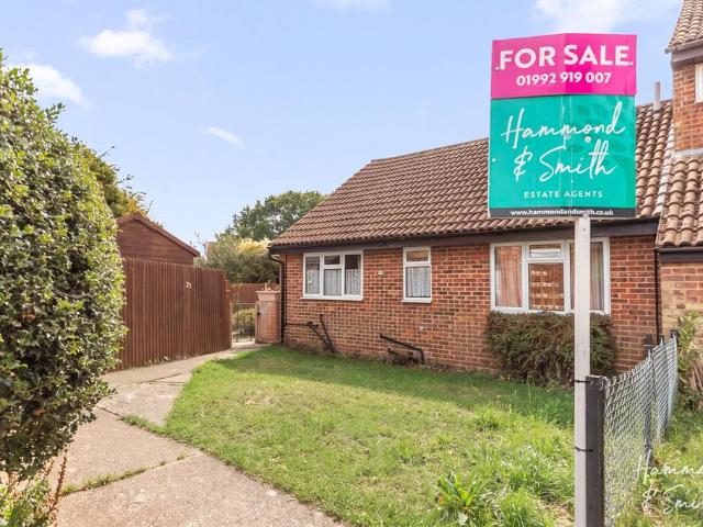 Bungalow for sale in Duton Hill, Essex
