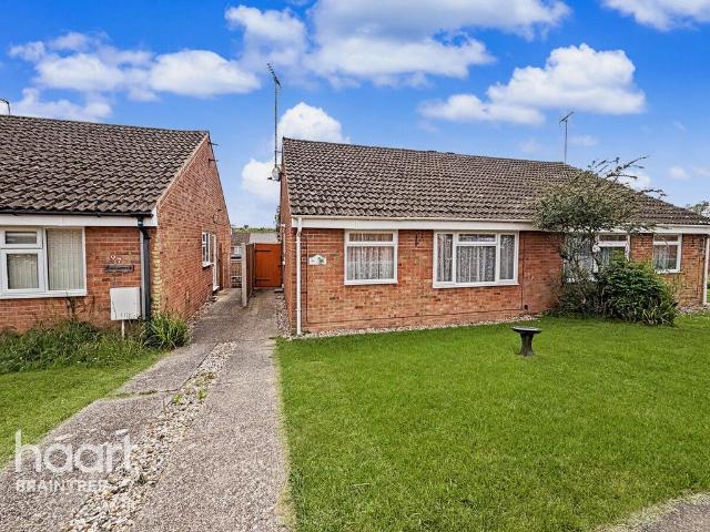Bungalow for sale in Chipping Hill, Essex