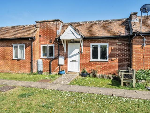 Bungalow for sale in Great Faringdon, Dromore