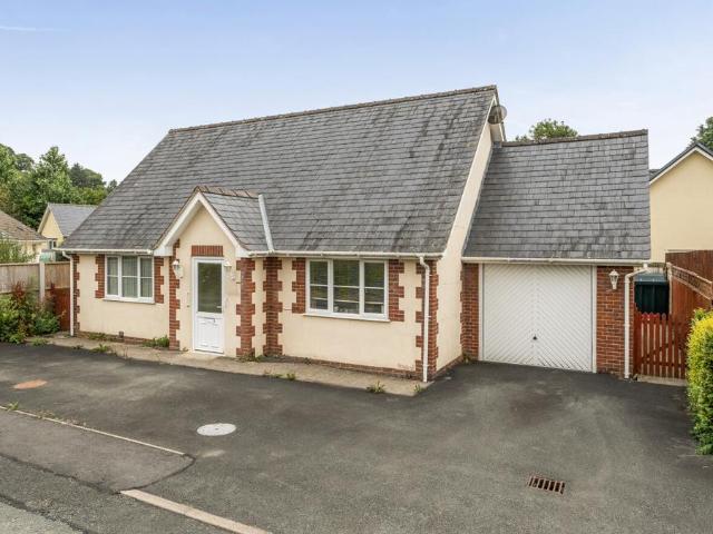 Bungalow for sale in Foel, Wales