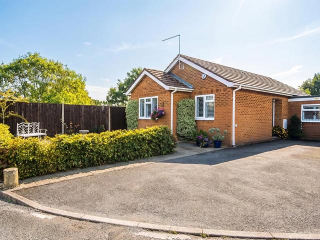 Bungalow for sale in Cookham Rise, Cookham