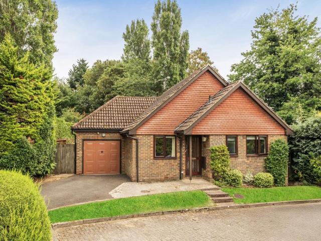 Bungalow for sale in Watford Heath, North Watford