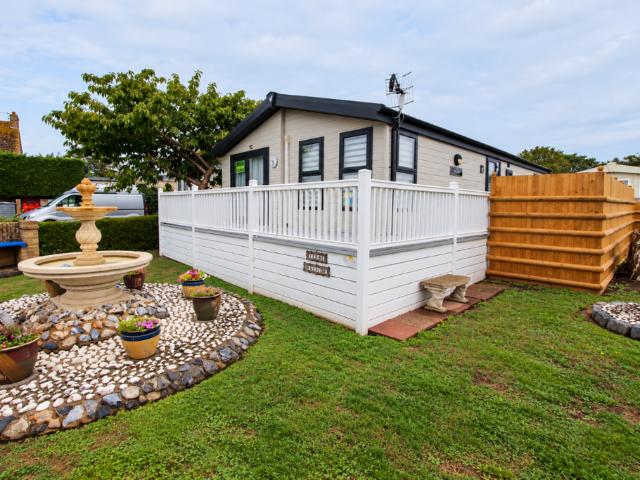 Bungalow for sale in Way, Thanet