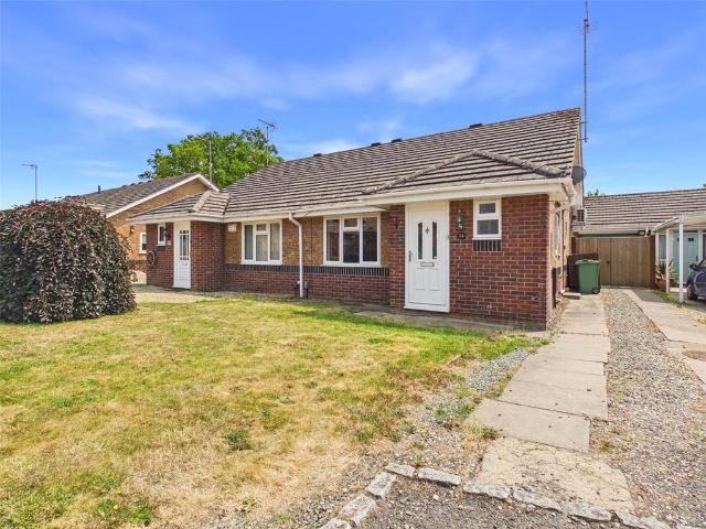 Bungalow for sale in Hucclecote Green, Gloucester