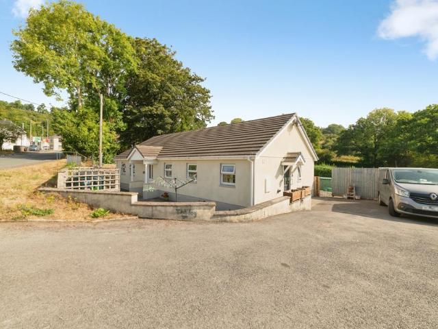 Bungalow for sale in Llanegwad, Nantgaredig