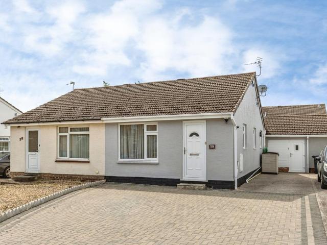 Bungalow for sale in Worle, Weston-super-mare