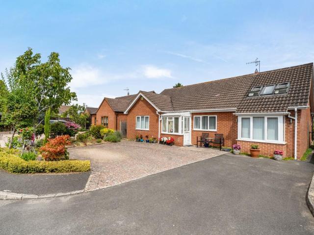 Bungalow for sale in Forthampton, Worcestershire