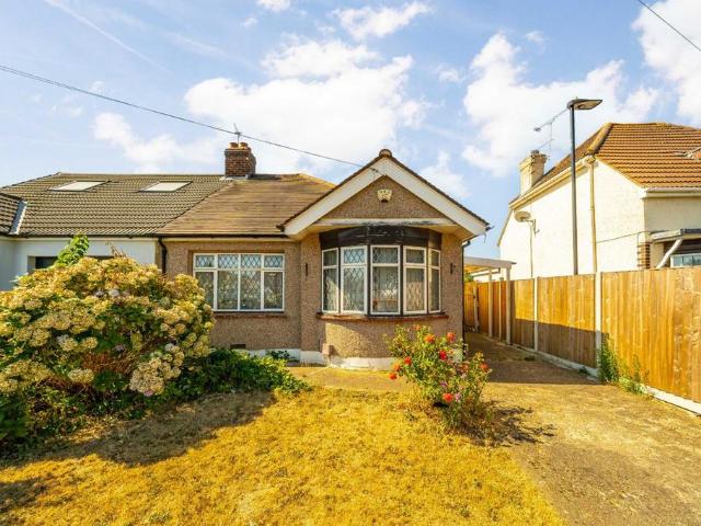 Bungalow for sale in London Borough of Ealing, Greater London