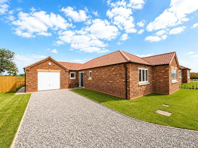 Bungalow for sale in South Otterington