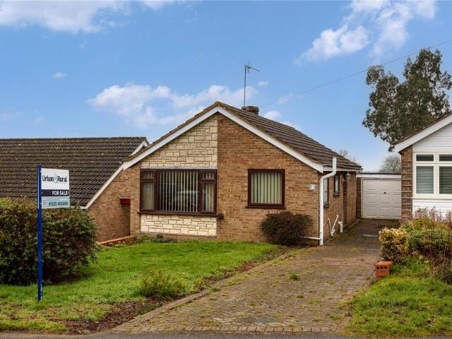 Bungalow for sale in Aspley Guise, Bedfordshire