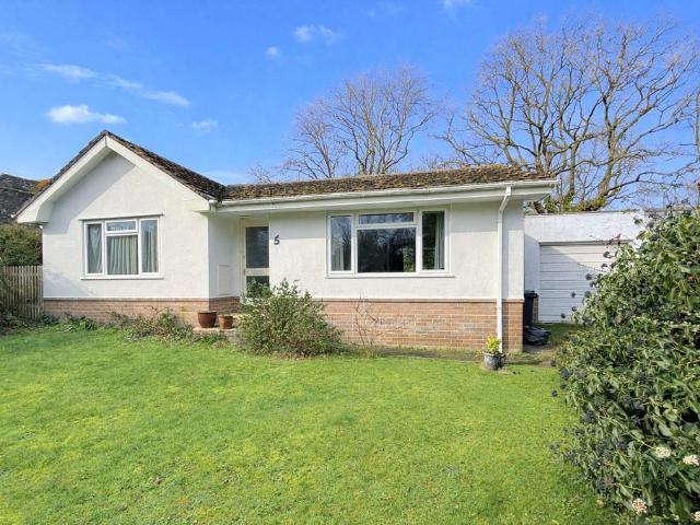 Bungalow for sale in Highcliffe