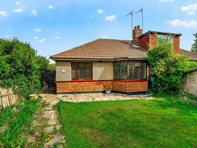 Bungalow for sale in Alton Barnes, Essex