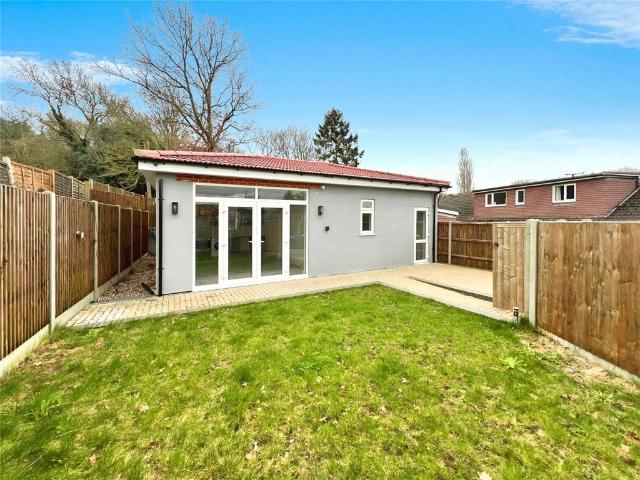 Bungalow for sale in St Mary Cray, Greater London