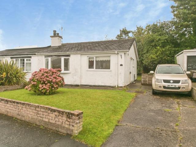 Bungalow for sale in Pentraeth, Wales