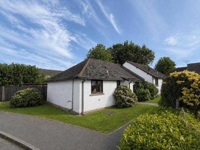 Bungalow for sale in Strode, Devon