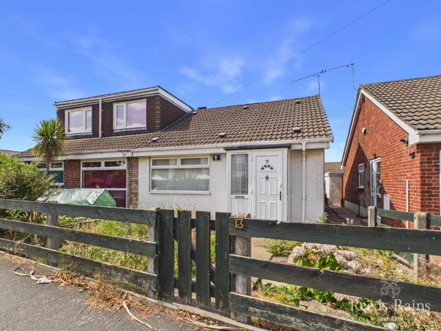 Bungalow for sale in Bransholme, Hull