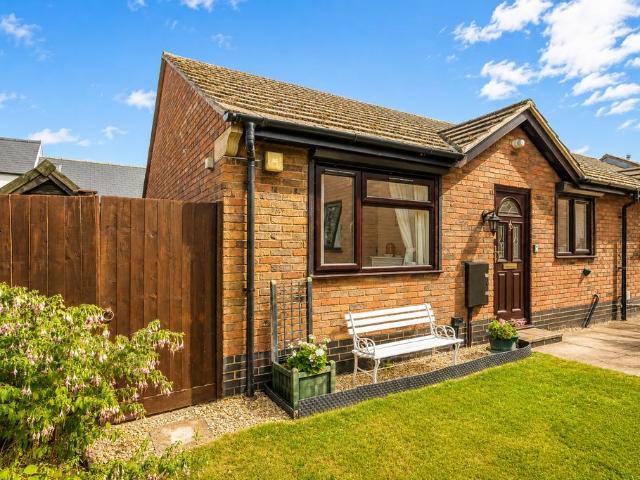 Bungalow for sale in Ewens Farm, Cheltenham