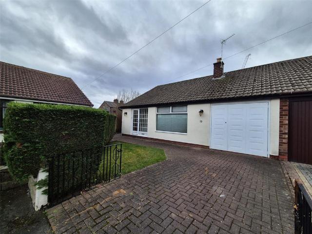 Bungalow for sale in Greystone Heath, Warrington
