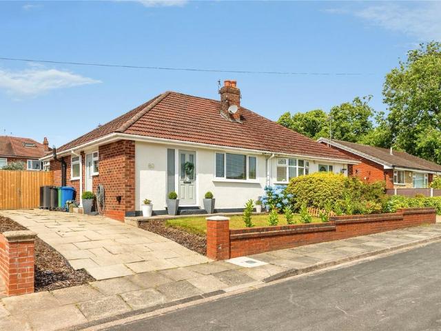 Bungalow for sale in Brandlesholme, Bury