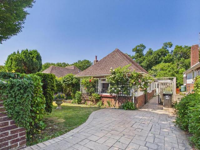 Bungalow for sale in Highcliffe