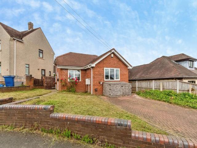 Bungalow for sale in Pye Green, Chadsmoor