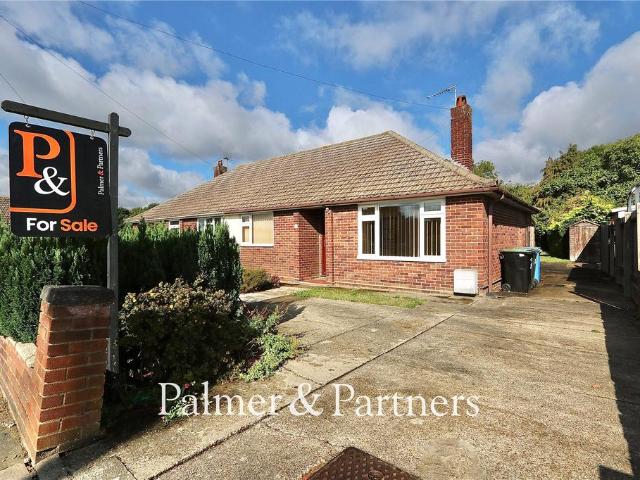 Bungalow for sale in The Dales, Key Street
