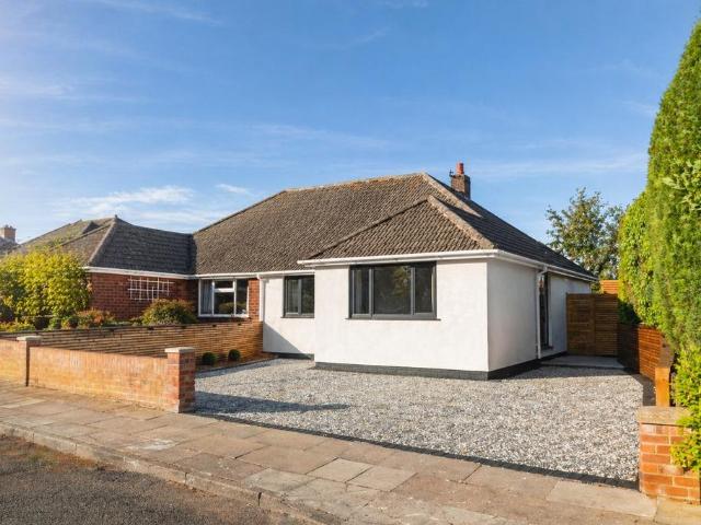 Bungalow for sale in Scartho, North East Lincolnshire