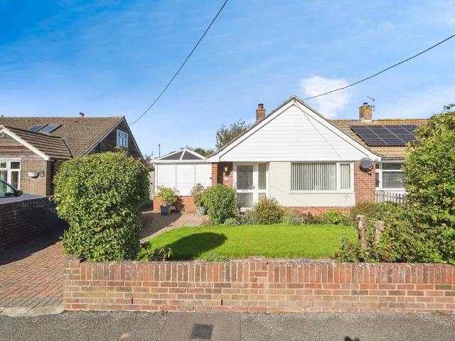 Bungalow for sale in Ash, Kent