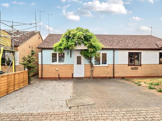 Bungalow for sale in Ingleby, Lincolnshire