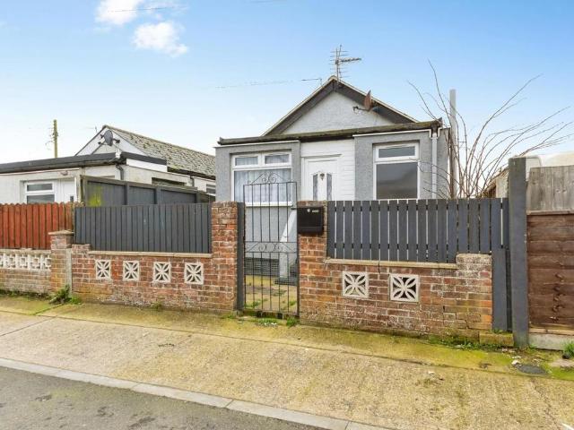 Bungalow for sale in Dale Hill, Essex