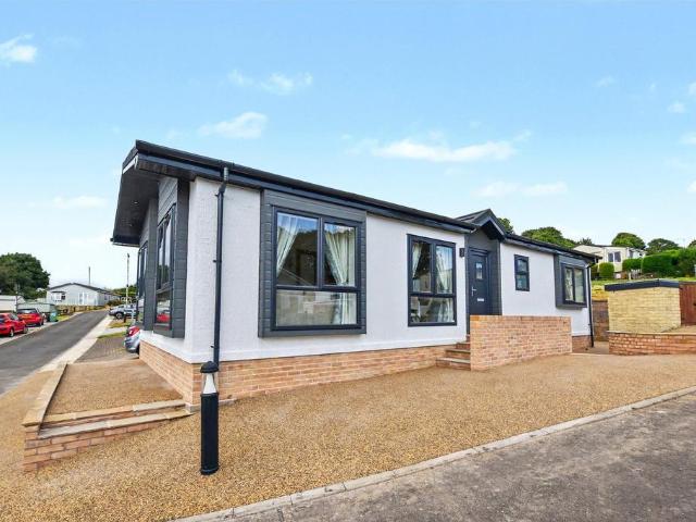 Bungalow for sale in West Chevin, Guiseley