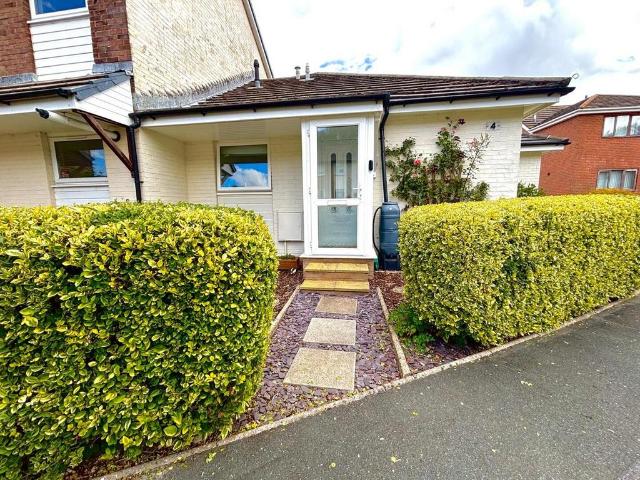 Bungalow for sale in Carisbrooke, Isle Of Wight
