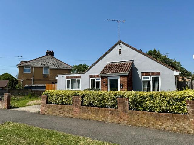 Bungalow for sale in Rodbourne, Swindon