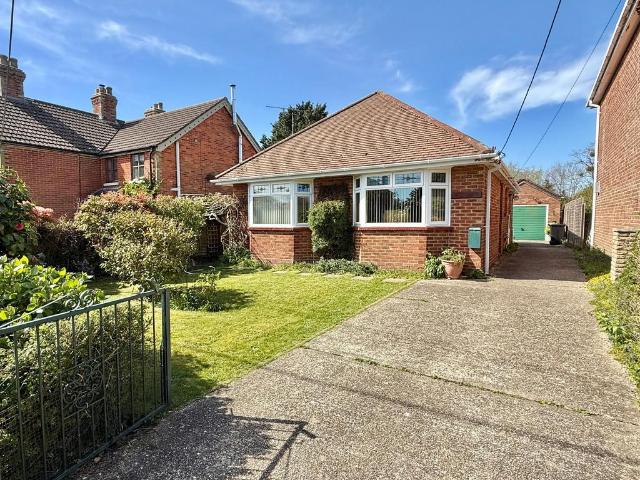 Bungalow for sale in Ashurst Bridge, Hampshire