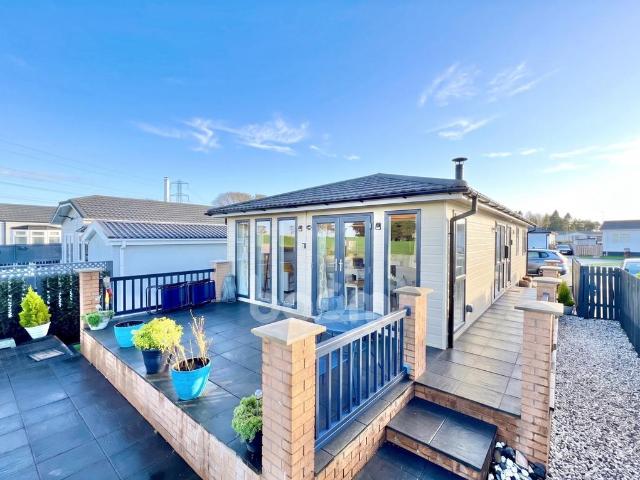 Bungalow for sale in Heatherbank, Neilston