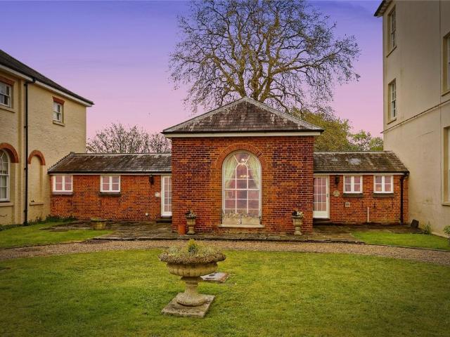 Bungalow for sale in Oad Street, Kent