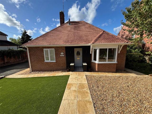 Bungalow for sale in Heath Hill, Dawley