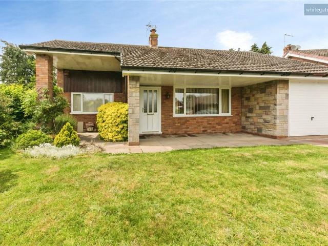 Bungalow for sale in Buerton