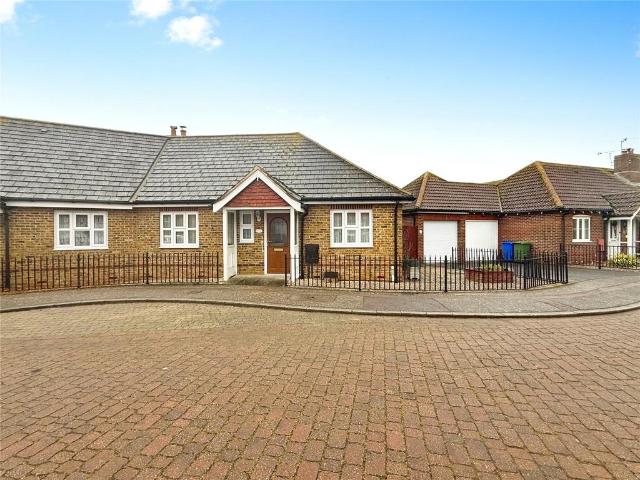 Bungalow for sale in Oad Street, Kent