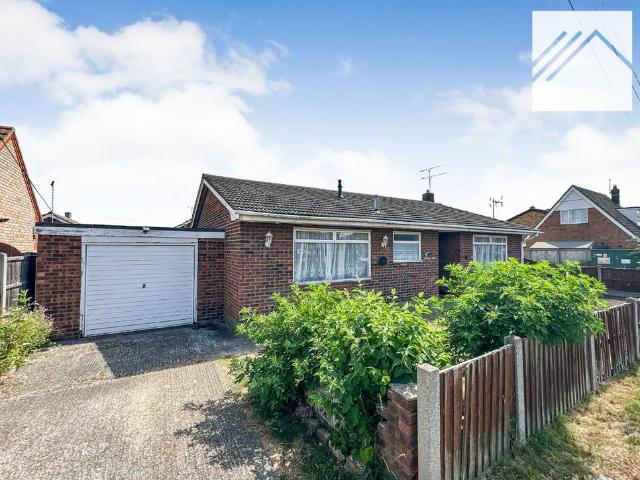 Bungalow for sale in Leigh Beck, Essex