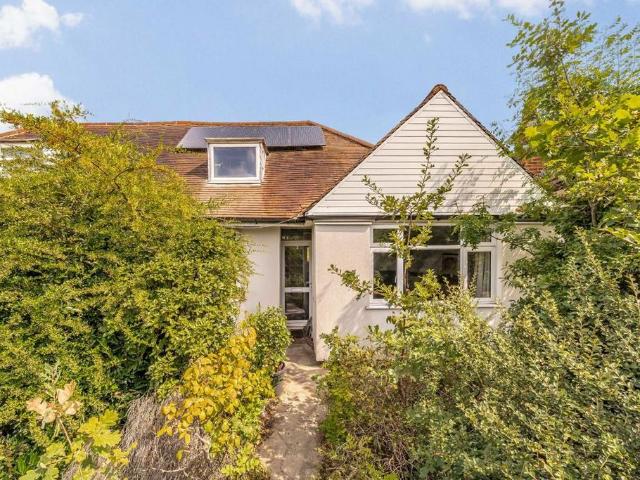 Bungalow for sale in Greater London