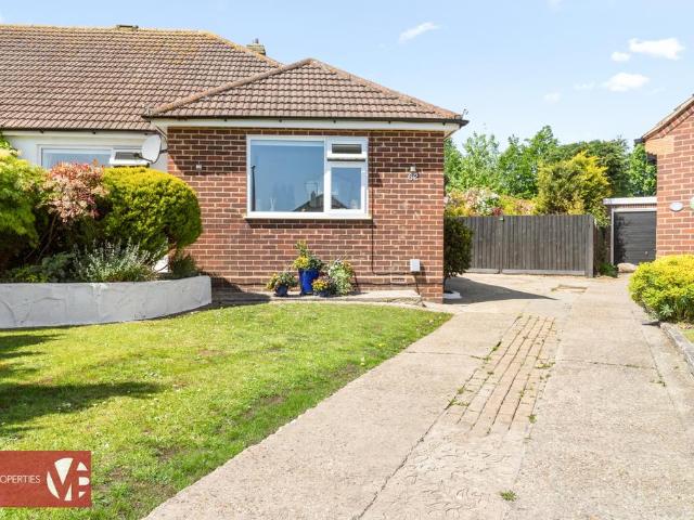 Bungalow for sale in Broxbourne, Hertfordshire