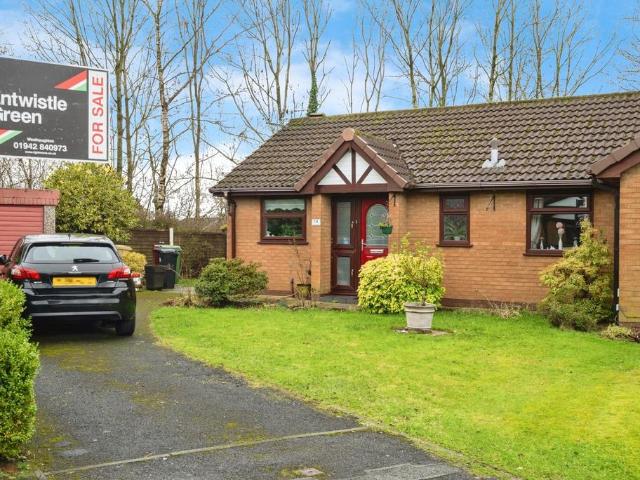 Bungalow for sale in Daisy Hill, Lee Bank
