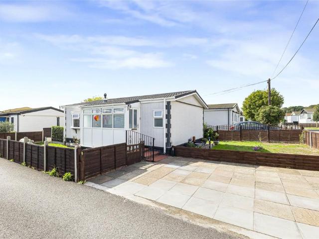 Bungalow for sale in Hoo St Werburgh